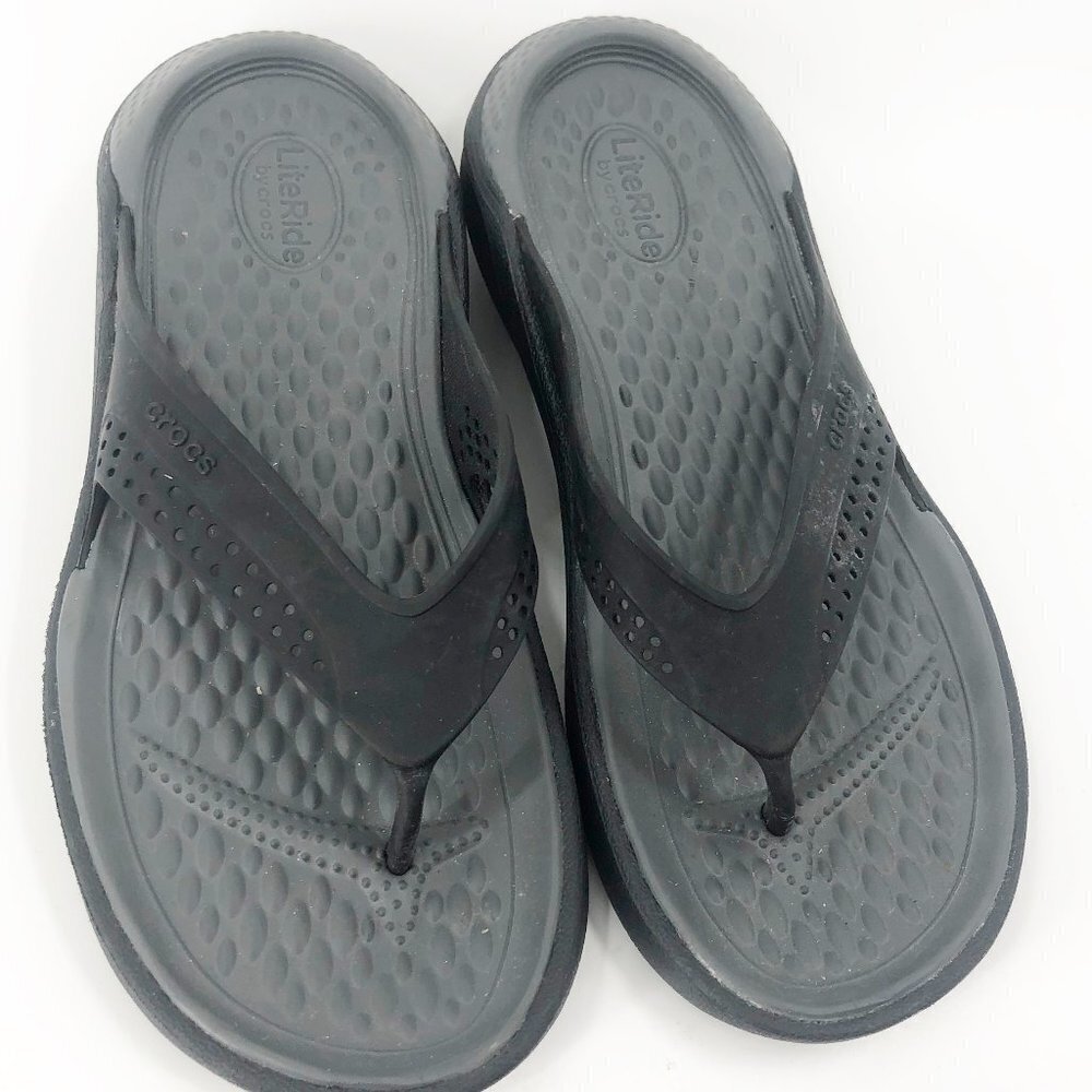 ✅ Crocs Black Flip Flops Size 6